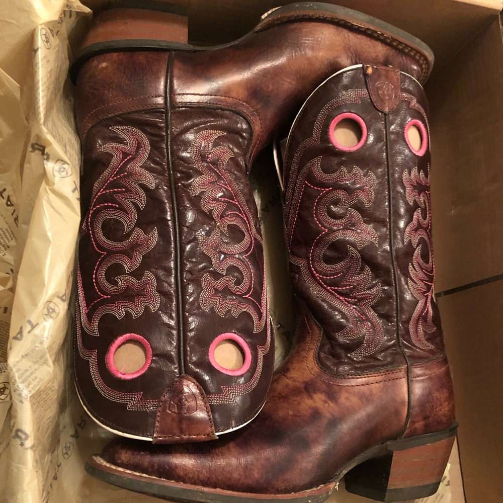 Ariat women’s crossfire boots